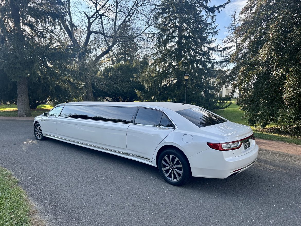 Limousine for Sale in Morganville, NJ - Photo 16