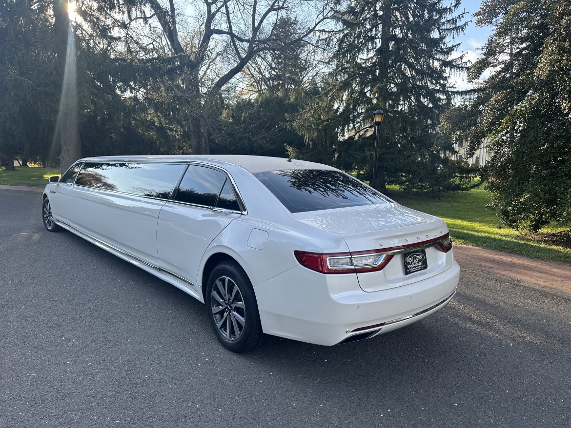 Limousine for Sale in Morganville, NJ - Photo 18