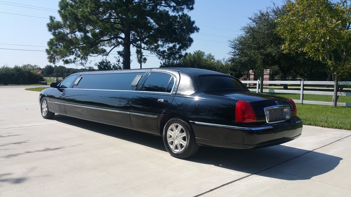 Photo of Limousine for sale: 2009 Lincoln TownCar 120" by Krystal