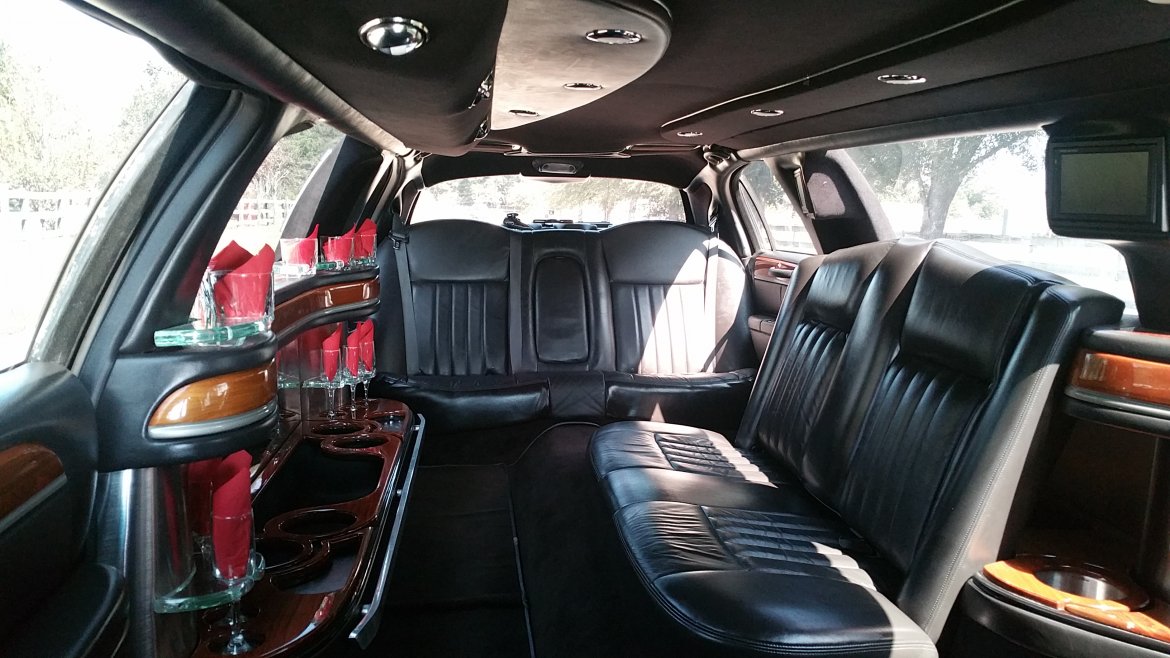 Photo of Limousine for sale: 2009 Lincoln TownCar 120" by Krystal