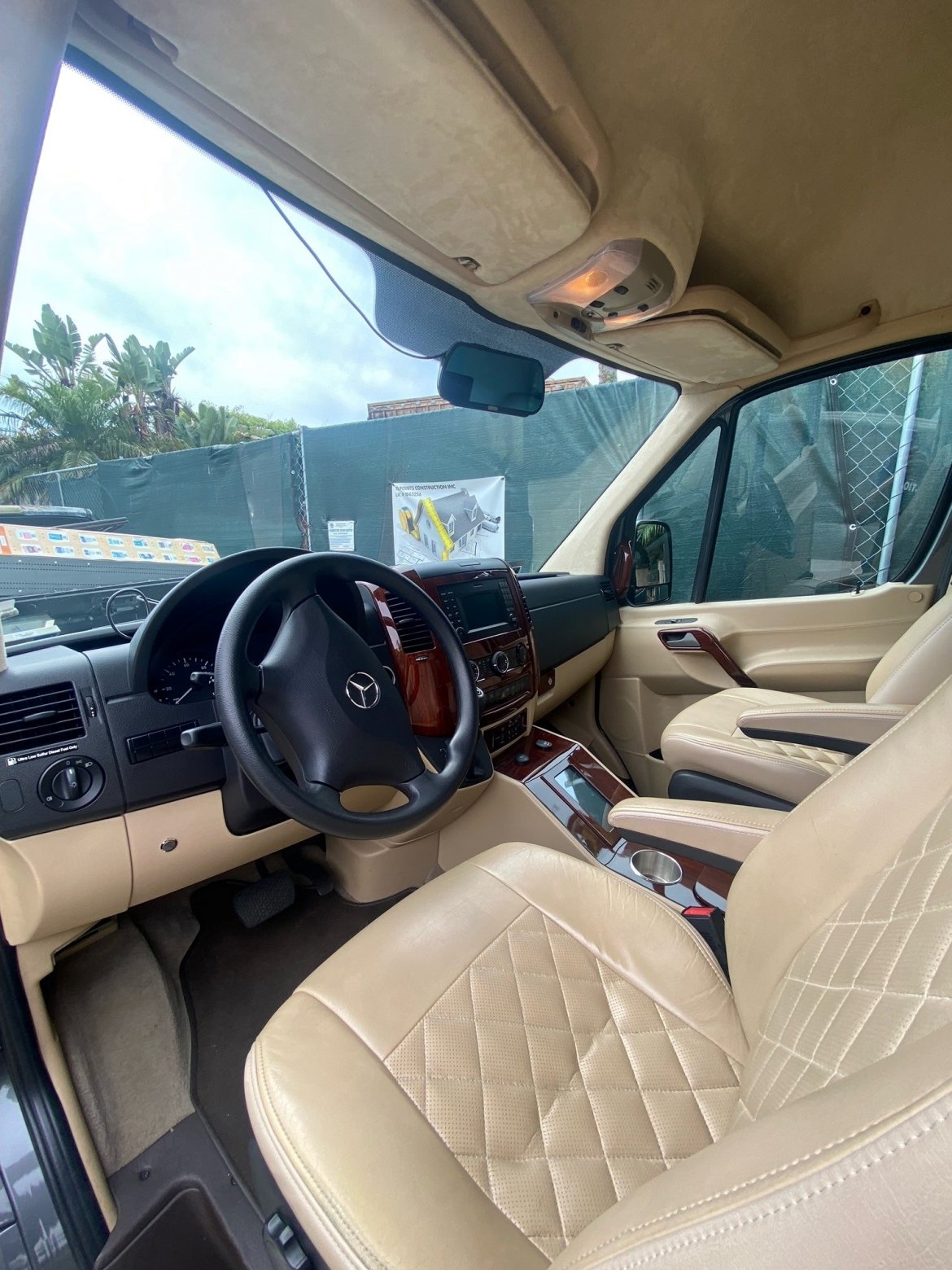 CEO SUV Mobile Office for Sale in Laguna Niguel, CA - Photo 16