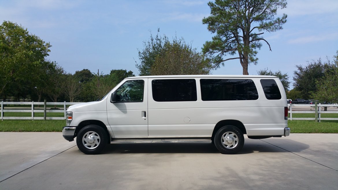 Photo of Sprinter for sale: 2010 Ford E-350 XLT Super Duty w/Advance Trac &amp; Flex Fuel by Ford