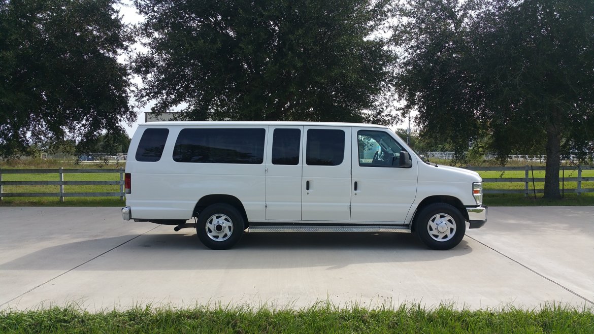 Photo of Sprinter for sale: 2010 Ford E-350 XLT Super Duty w/Advance Trac &amp; Flex Fuel by Ford