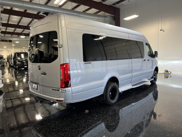 2024 Mercedes-Benz Buisness Class Club J Sprinter for Sale in Cypress, TX - Photo 3