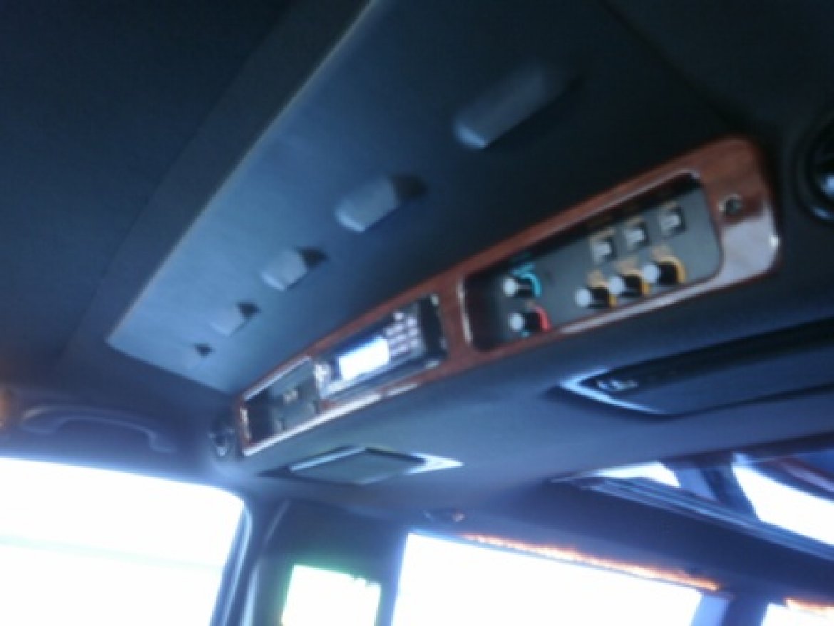 Photo of Limousine for sale: 2005 Lincoln Towncar 120&quot;