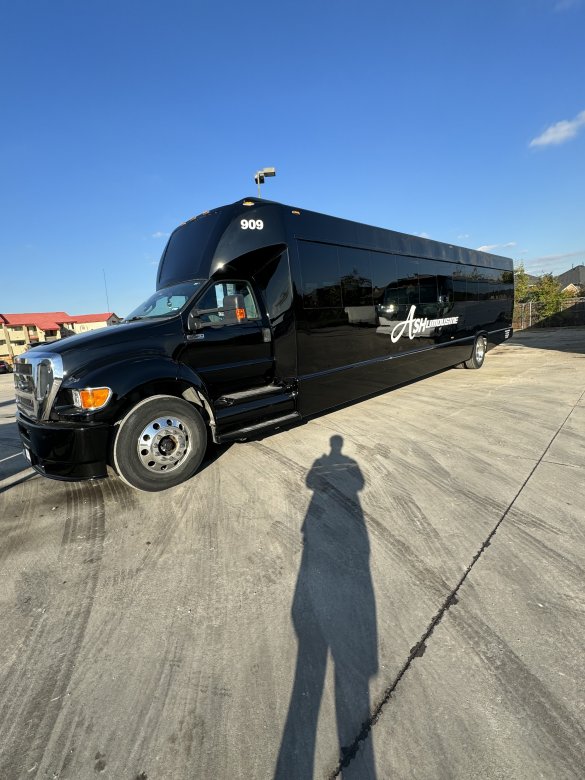 2013 Ford F750 tiffany shuttle Shuttle Bus for Sale in Dallas, TX - Main Photo