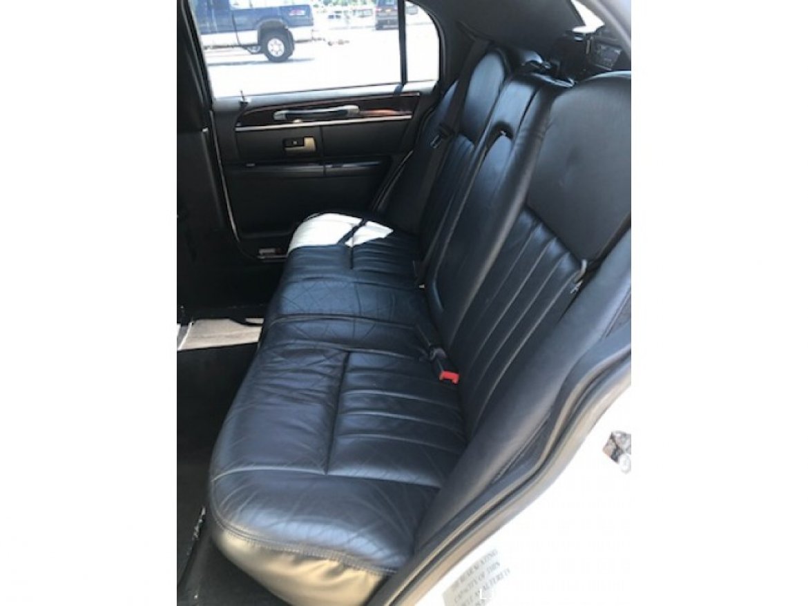 Used 2007 Lincoln Town Car Limousine for sale in Scituate, MA WS16995