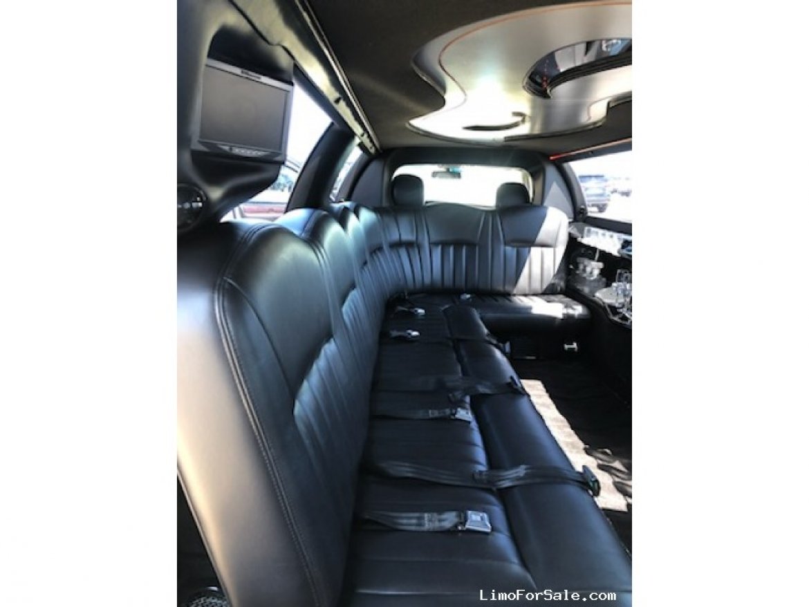 Used 2007 Lincoln Town Car Limousine for sale in Scituate, MA WS16995