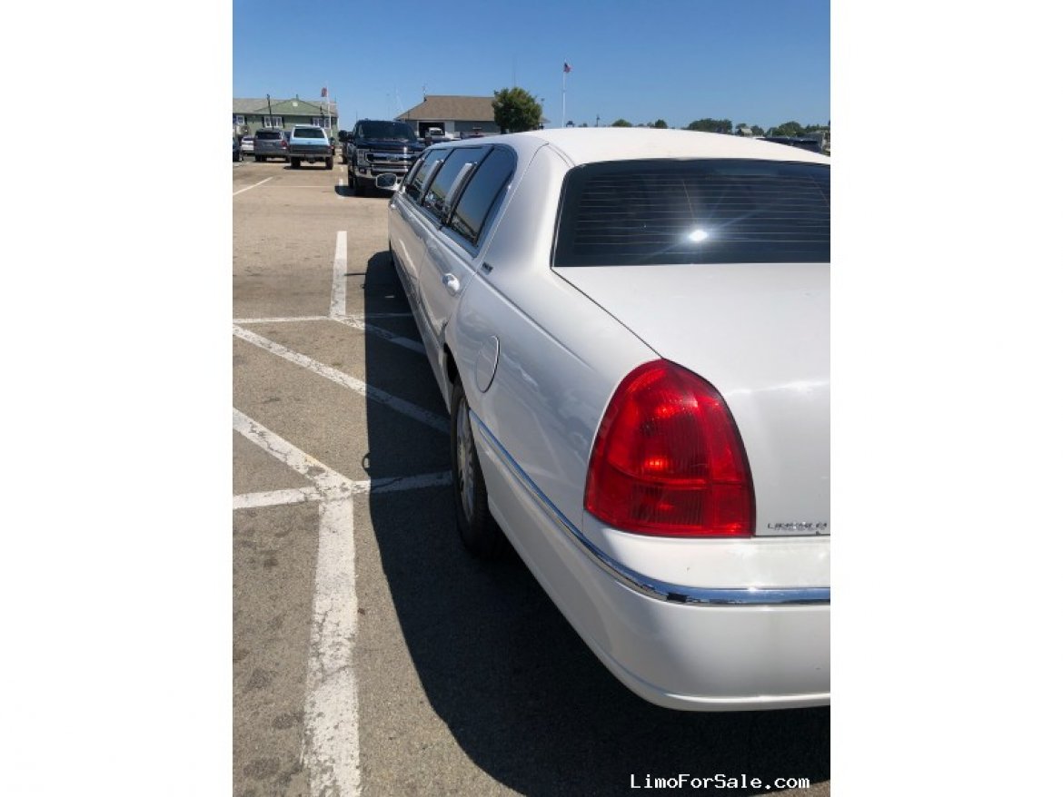 Used 2007 Lincoln Town Car Limousine for sale in Scituate, MA WS16995