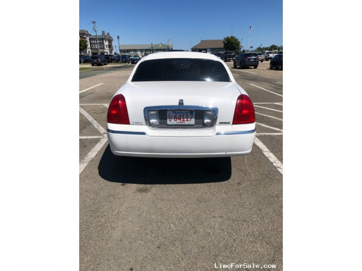 Used 2007 Lincoln Town Car Limousine for sale in Scituate, MA WS16995