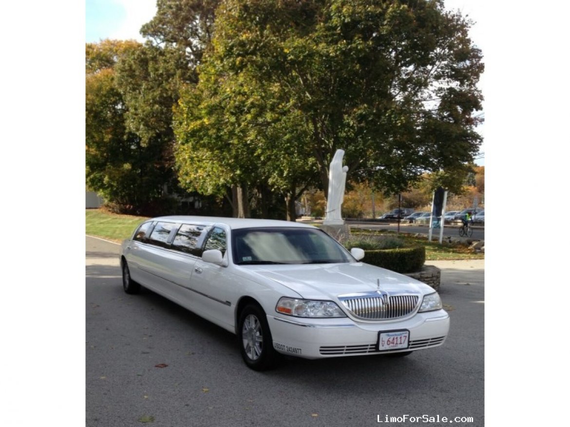 Used 2007 Lincoln Town Car Limousine for sale in Scituate, MA WS16995