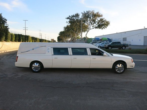 2005 Federal Coach Cadillac Deville 6-Door Stretch Hearse