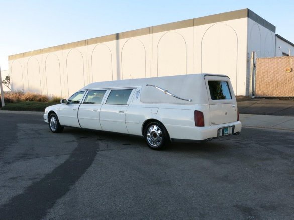 2005 Federal Coach Cadillac Deville 6-Door Stretch Hearse