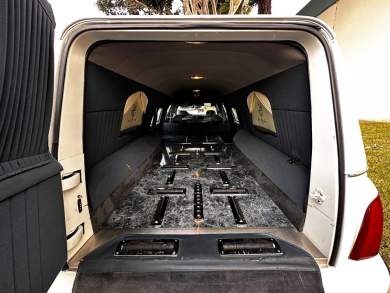 2005 Federal Coach Cadillac Deville 6-Door Stretch Hearse