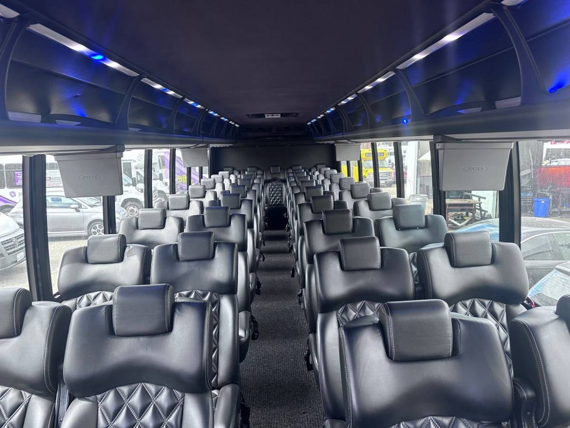 Executive Shuttle for Sale in Anaheim, CA - Photo 3