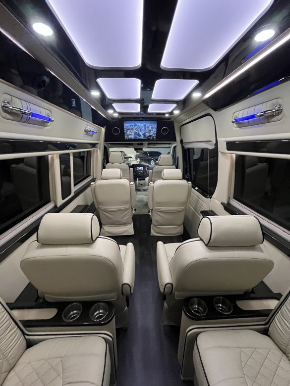 2019 Mercedes-Benz 3500 Daycruiser Sprinter Sprinter for Sale in Richmond, VA - Photo 3
