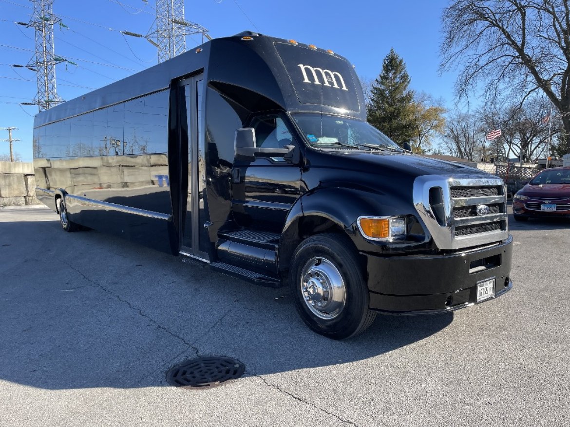 Shuttle Bus for sale: 2015 Ford F-750 by Tiffany Coachbuilders