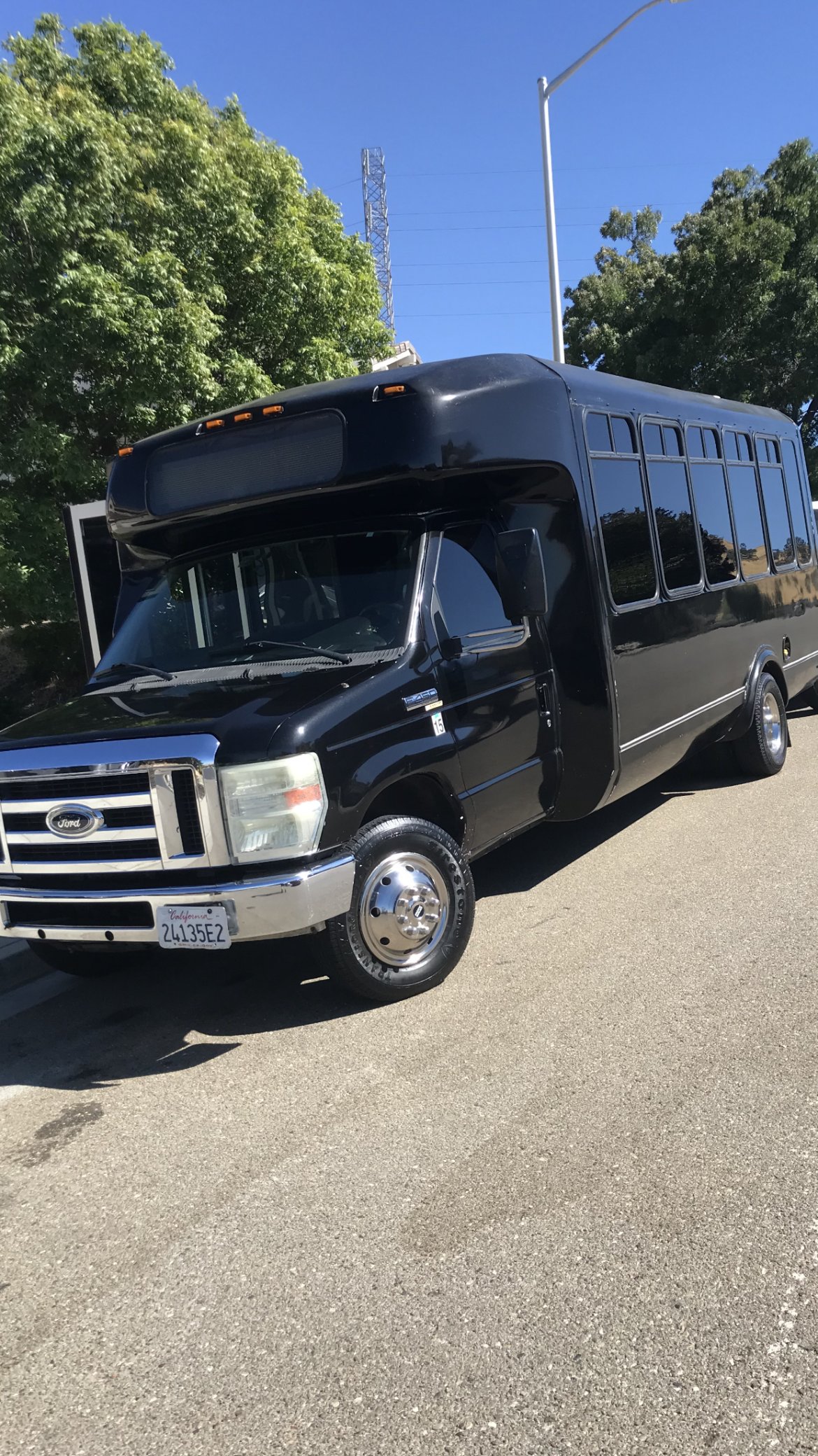 Limo Bus for Sale in Antioch, CA - Photo 9