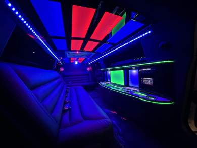 2023 Chrysler 300 Limousine for Sale in Springfield, MO - Photo 2
