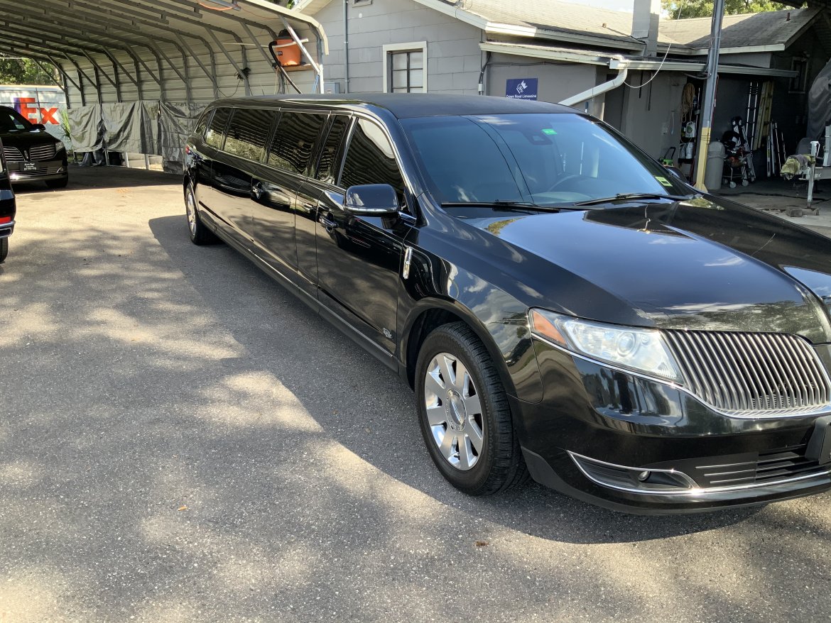 Limousine for sale: 2013 Lincoln Mkt 120&quot; by Royale