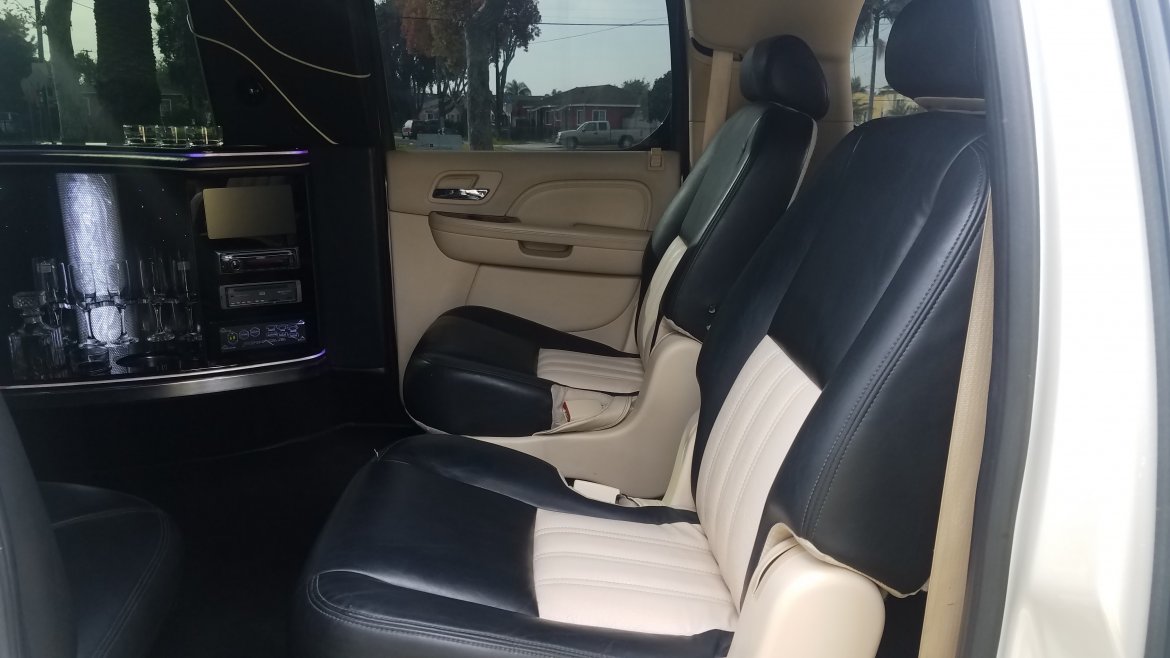 Photo of Limousine for sale: 2007 Cadillac Escalade by Pinnacle
