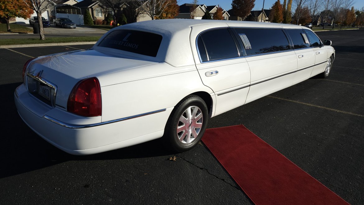 Limousine for sale: 2004 Lincoln Town car 120&quot; by Krystal