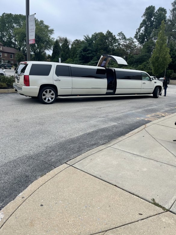 2010 Cadillac Escalade SUV Stretch for Sale in Norristown, PA - Main Photo