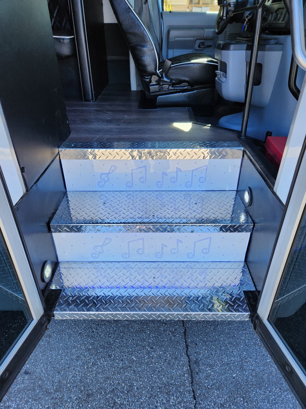 Limo Bus for Sale in Fontana, CA - Photo 12