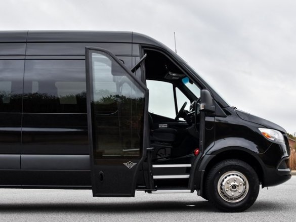 2023 Mercedes-Benz Portal Door Shuttle Sprinter for Sale in Watkinsville, GA - Photo 3