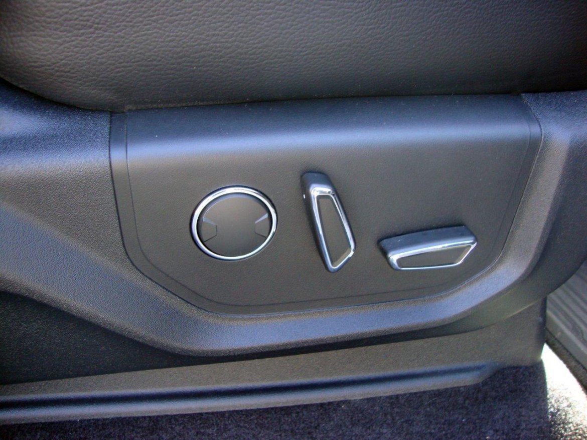 Photo of Truck for sale: 2015 Ford F-150 by  Ford