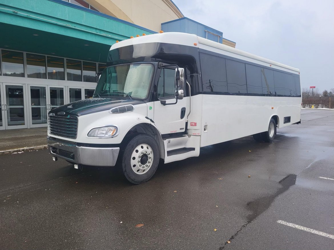 Motorcoach for sale: 2013 Freightliner 16M by Ameritrans