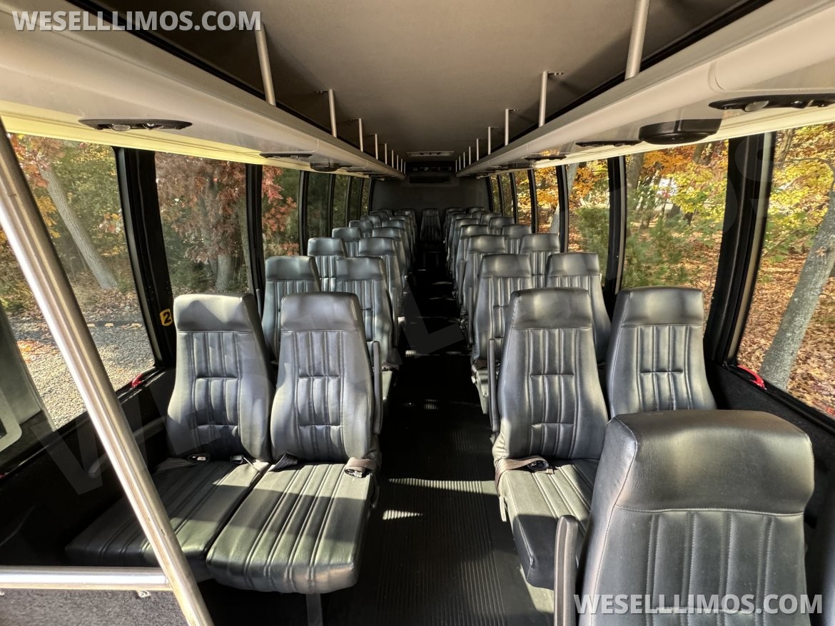 Shuttle Bus for Sale in Morganville, NJ - Photo 18