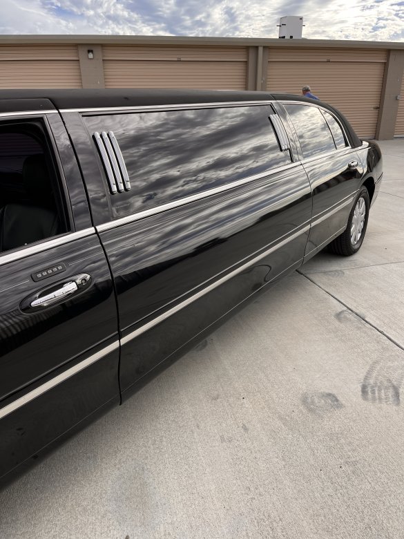2004 Lincoln Towncar Limousine for Sale in Napa, CA - Photo 3