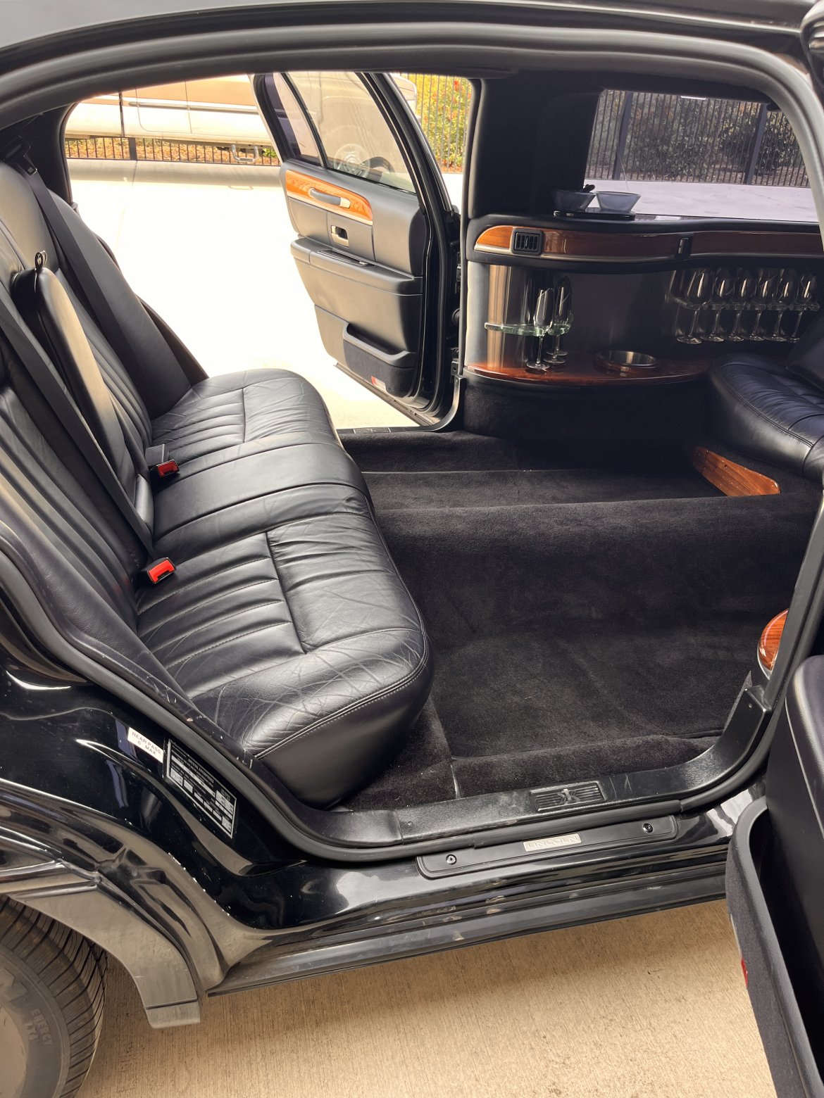 Limousine for Sale in Napa, CA - Photo 16