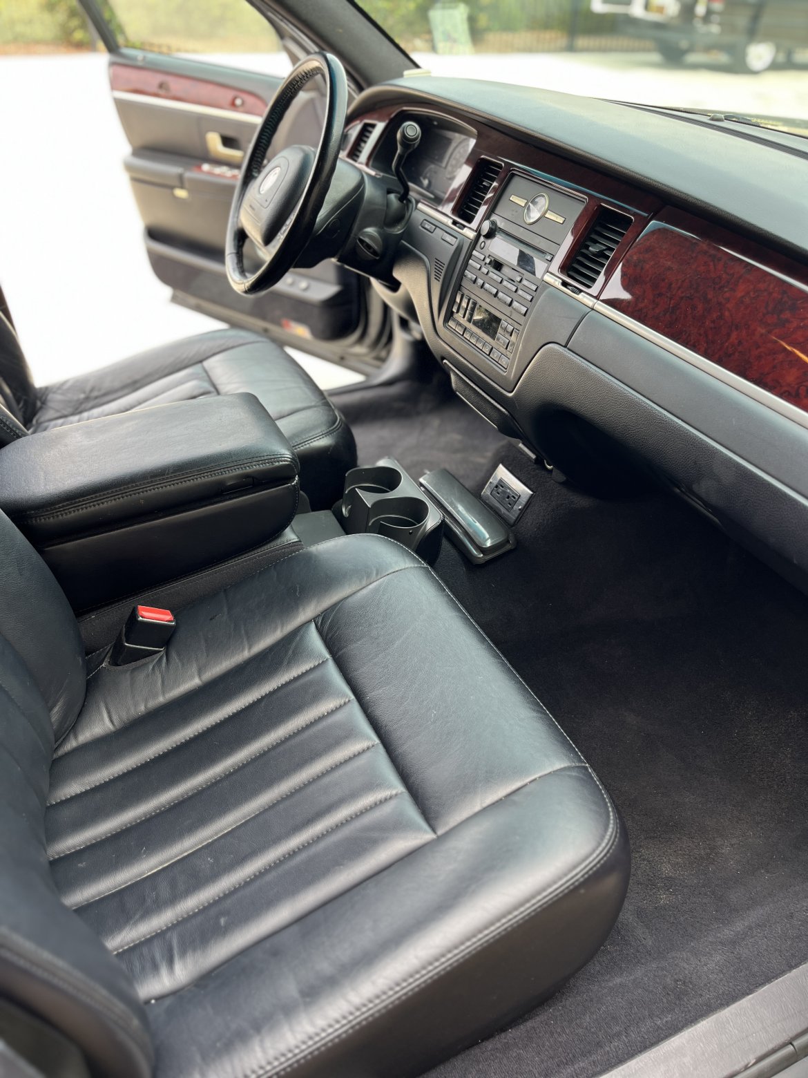 Limousine for Sale in Napa, CA - Photo 20