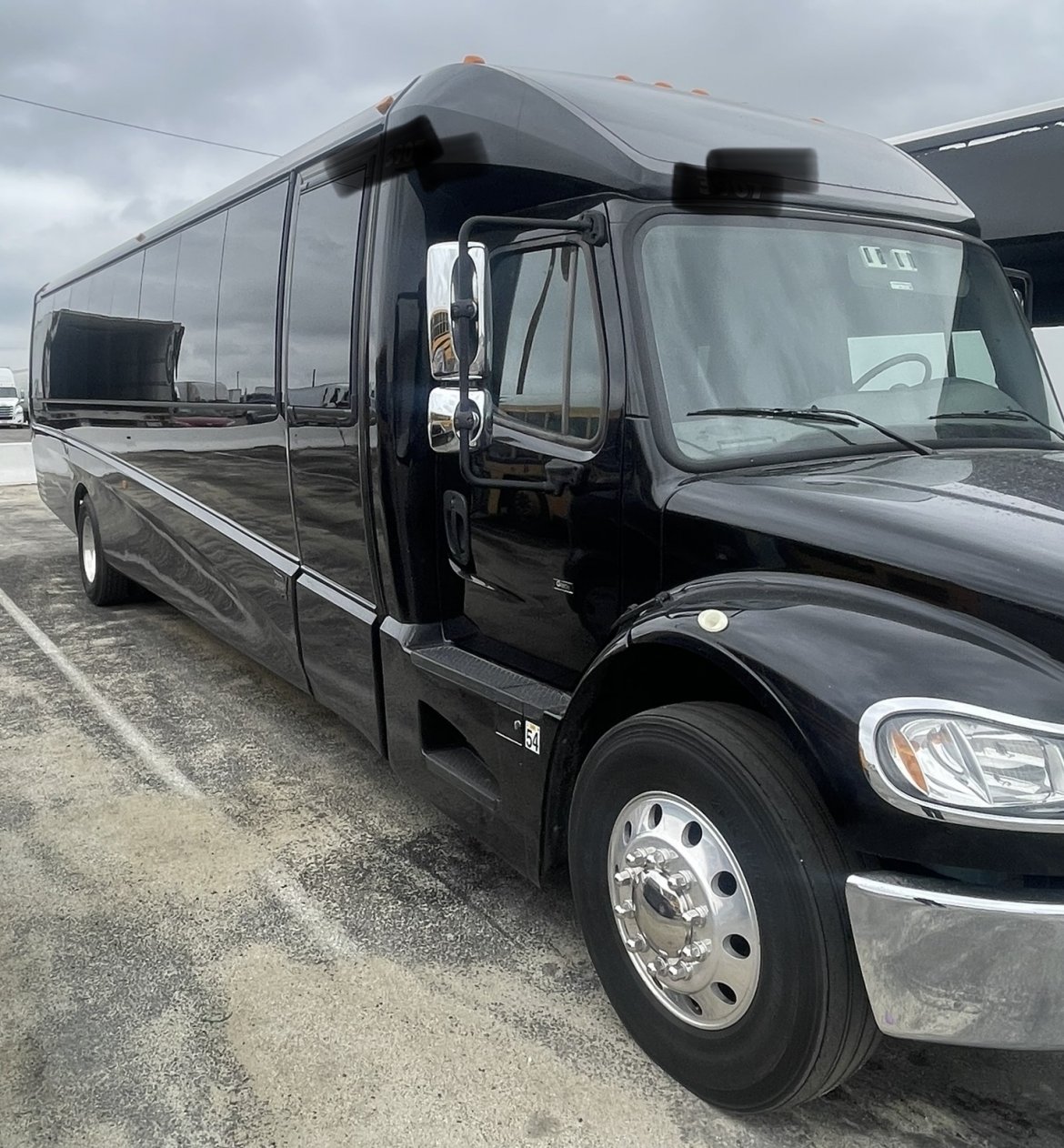 Executive Shuttle for Sale in Laguna Niguel, CA - Photo 2
