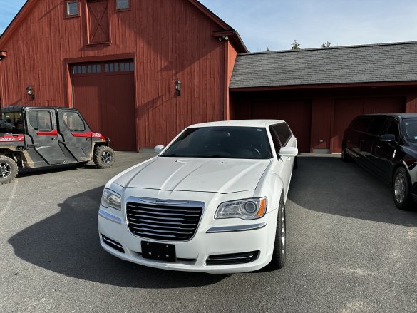 2013 Chrysler 300 Limousine for Sale in Newport, NH - Photo 2
