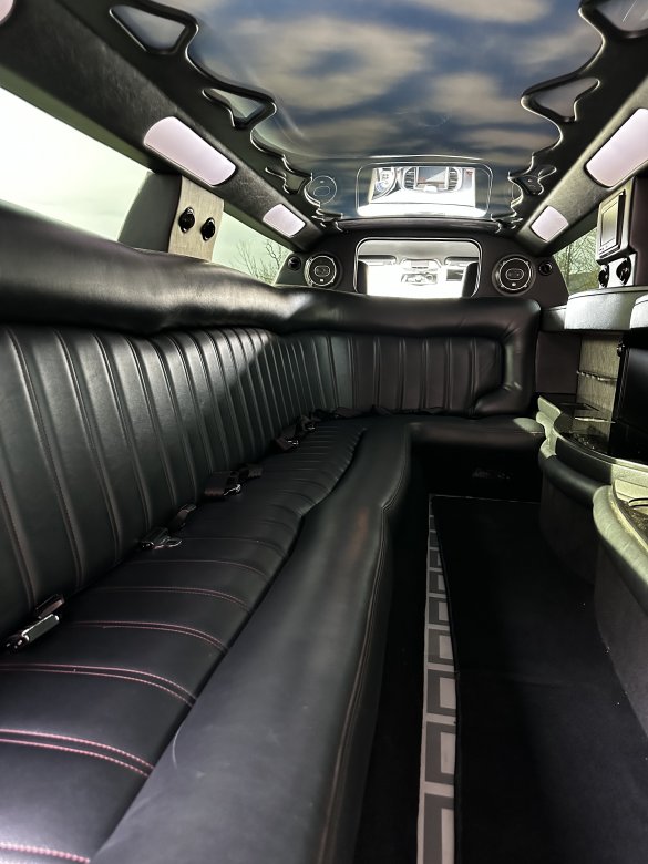 2013 Chrysler 300 Limousine for Sale in Newport, NH - Photo 3