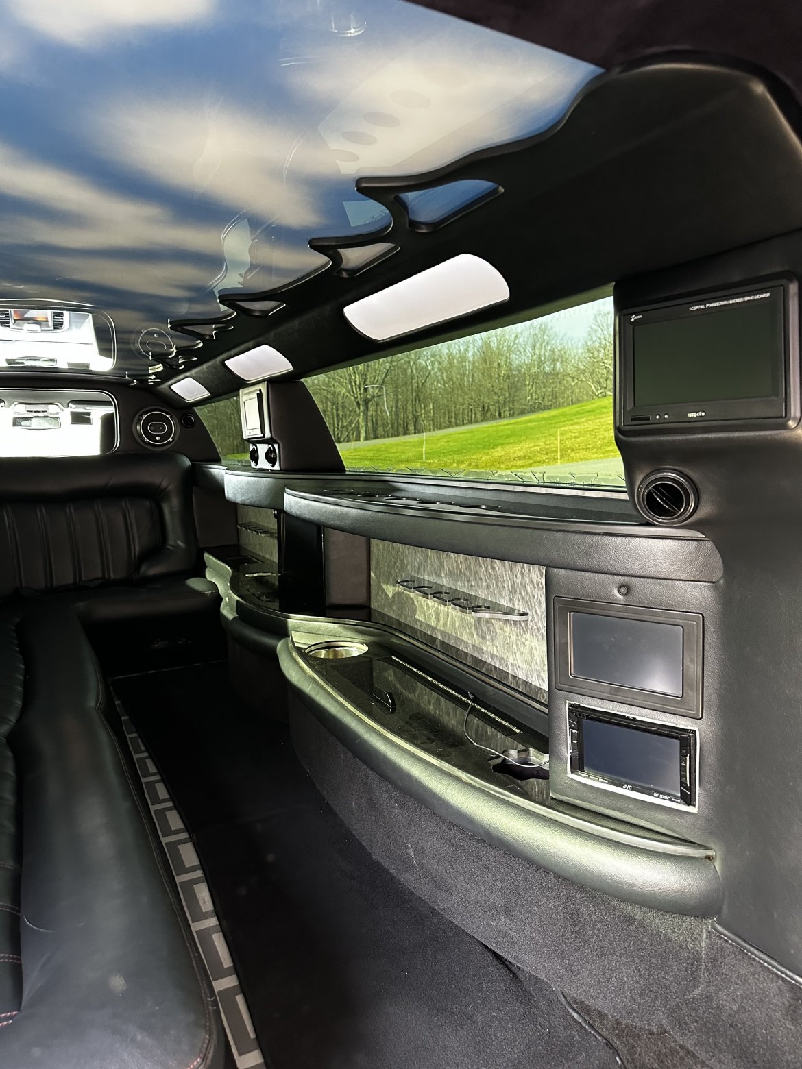 Limousine for Sale in Newport, NH - Photo 5