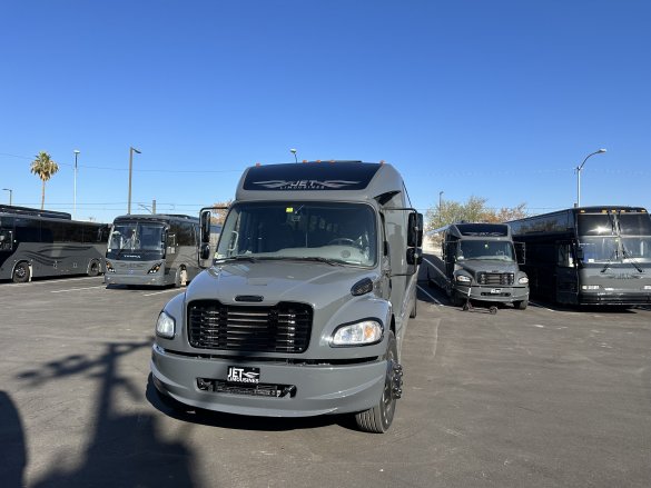 2017 Freightliner M2 GM45 Executive Shuttle for Sale in Phoenix, AZ - Photo 2