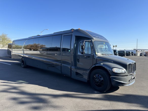 2017 Freightliner M2 GM45 Executive Shuttle for Sale in Phoenix, AZ - Photo 3