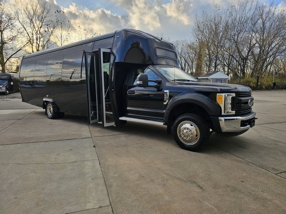 2017 Ford F550 Shuttle Bus for Sale in Erie, PA - Main Photo