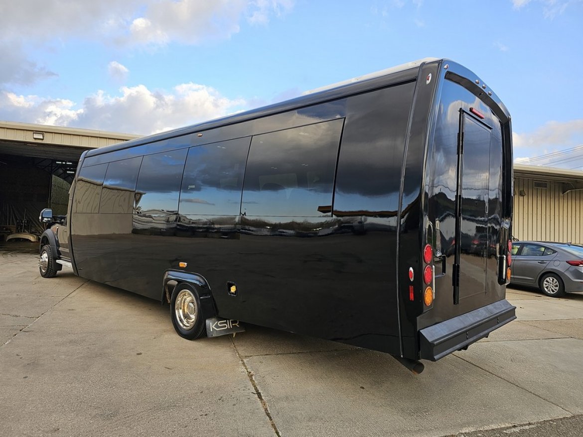 Shuttle Bus for Sale in Erie, PA - Photo 8