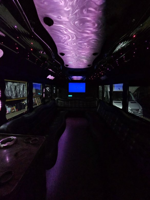 2011 Ford E450 Limo Bus for Sale in Erie, PA - Photo 2