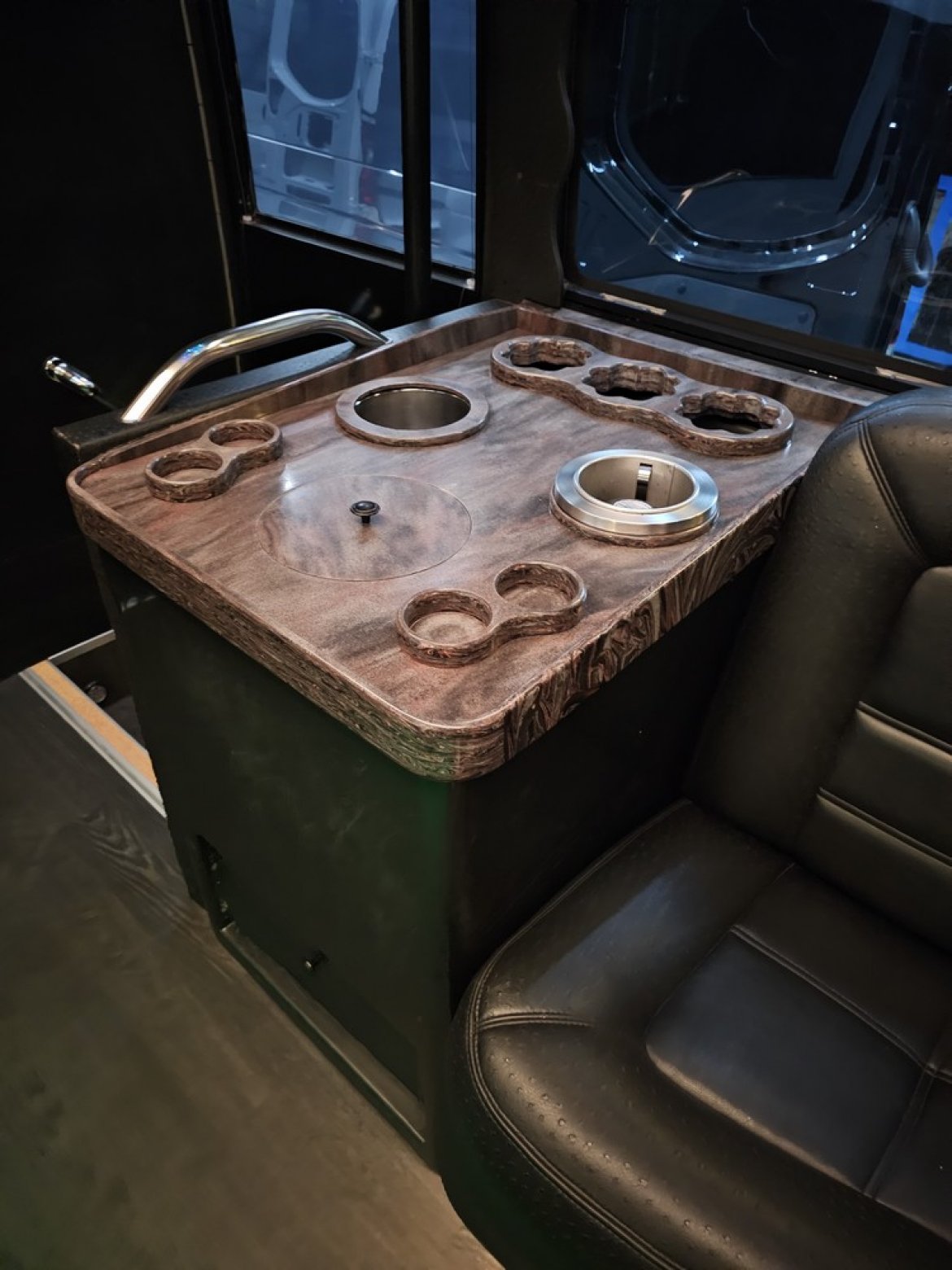 Limo Bus for Sale in Erie, PA - Photo 16