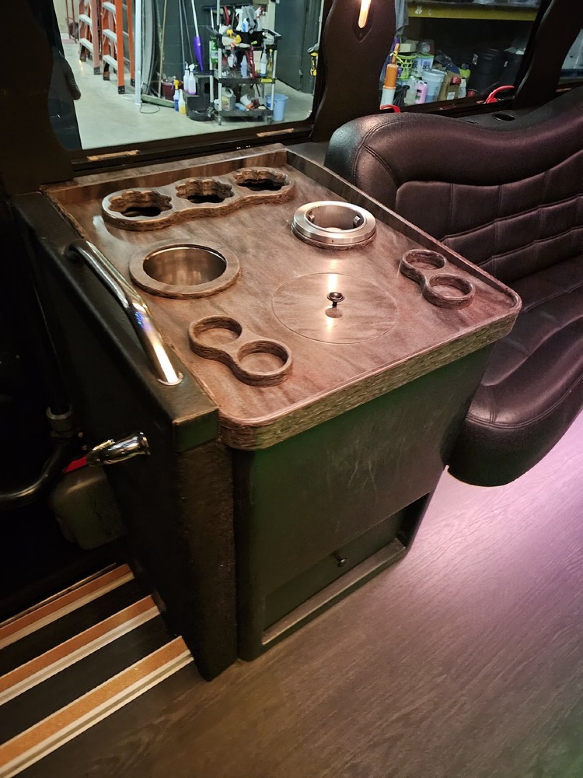Limo Bus for Sale in Erie, PA - Photo 17
