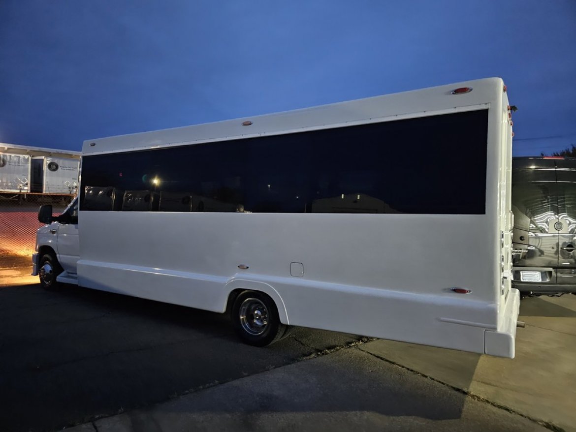 Limo Bus for Sale in Erie, PA - Photo 28