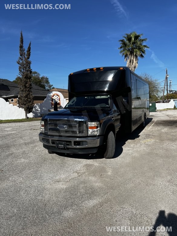 2010 Ford F550 Limo Bus for Sale in houston, TX - Photo 2