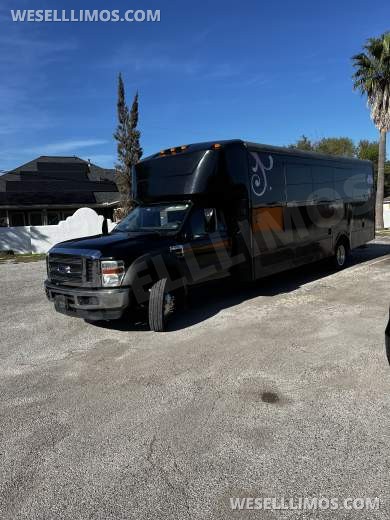 2010 Ford F550 Limo Bus for Sale in houston, Texas, US - Photo 3