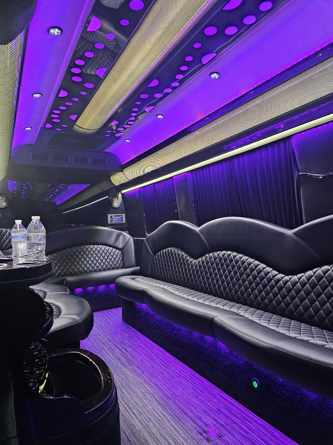 Limo Bus for Sale in Upper Marlboro, MD - Photo 4
